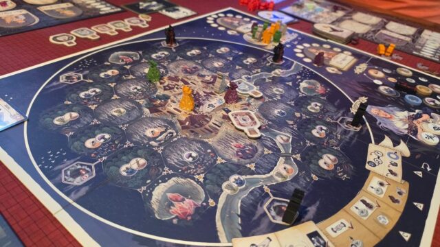 What a fun weekend of gaming! Septima, avoiding witch hunters and creating potions like it's your job. 

A cozy day of activities with Hello Kitty: Day at the Park.

Working together in Ito to place our secret numbers in ascending order. So fun! 

Stacking books and moving a cat in Bookshelf.