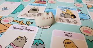 Pusheen Purrfect Pick board game